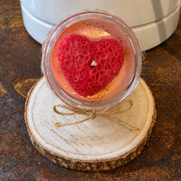 Bougie décorative Tendre Cœur avec grand cœur rouge