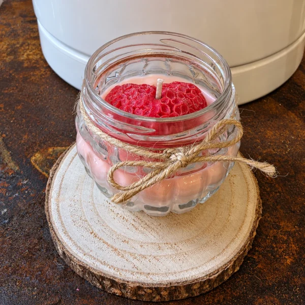 Bougie artisanale Tendre Cœur en pot en verre avec cœur rouge